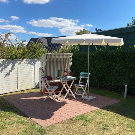Holiday home Friesenstern 2, Rebbelstieg